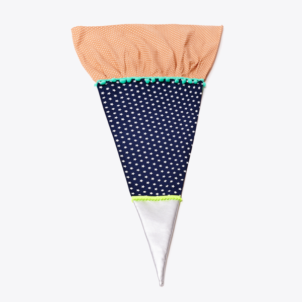 Stoffen bekleding, schoolkegel - oker/sterren-donkerblauw/zilver